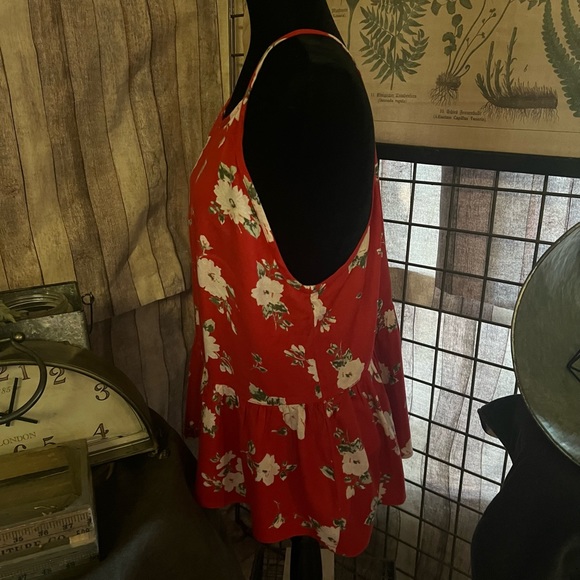 NWOT Volcom Red Floral Racerback Tank Top - Picture 2 of 3